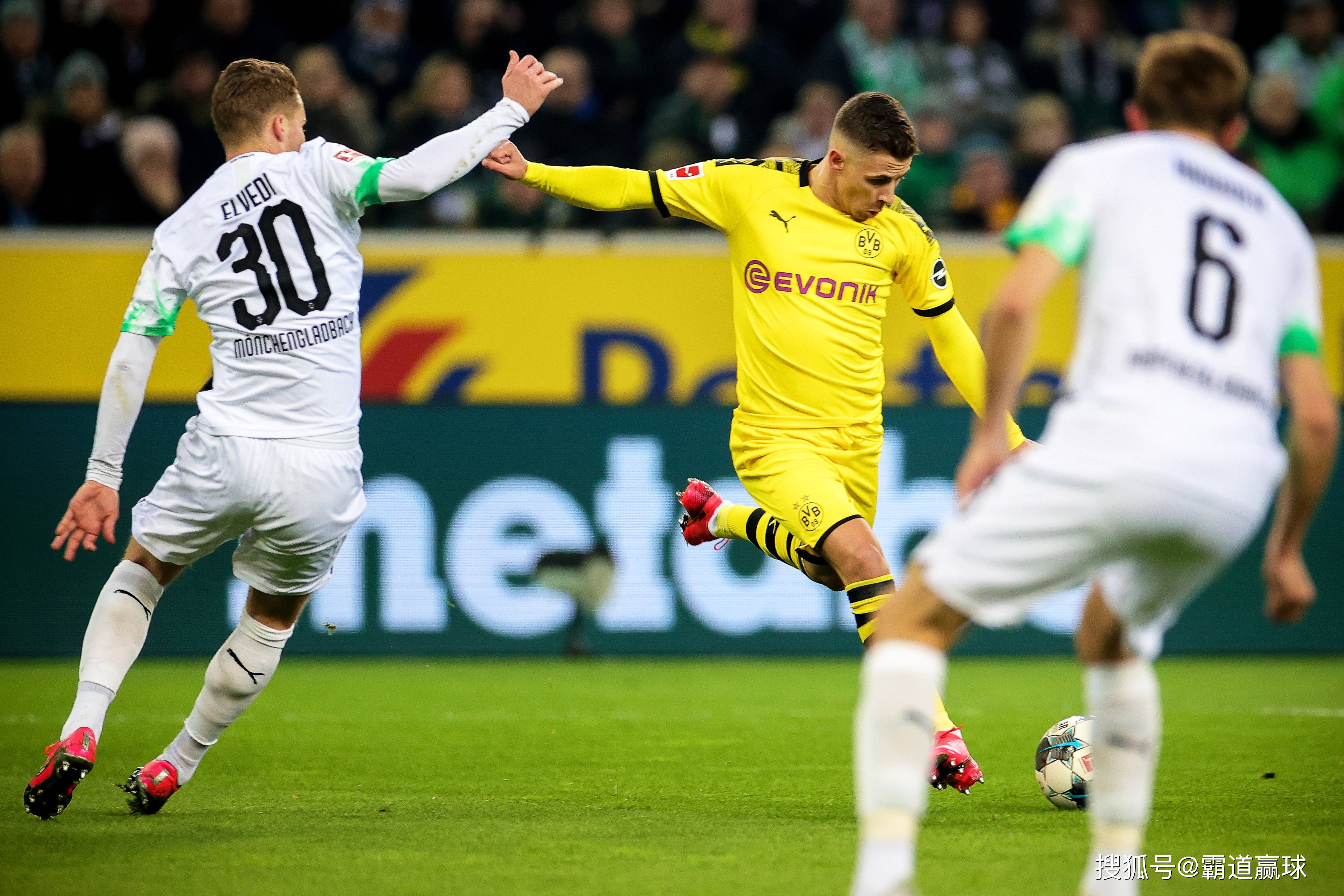 包含门兴格拉德巴赫训练开放日，国际比赛日状态回暖引欢呼，法甲在即，团队化学反应显著的词条-Panda Sports