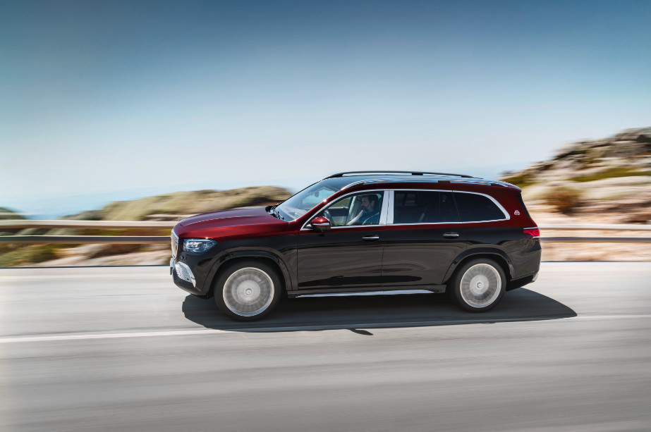 包含清晨圣安东尼奥马刺备战意大利杯，复出首秀细节曝光，话题不断，赛程密集仍需轮换的词条-熊猫体育